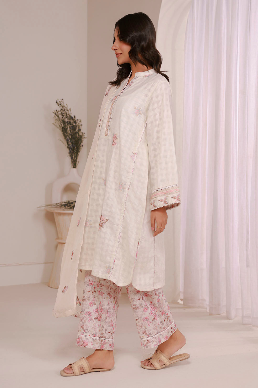 Embroidered Kurta Dupatta Trouser - 3340