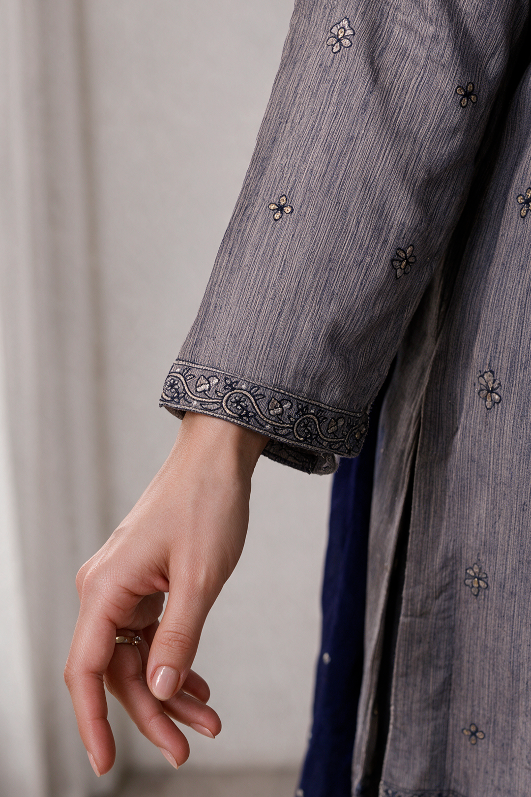 Embroidered Kurta Shawl Trouser - 3416