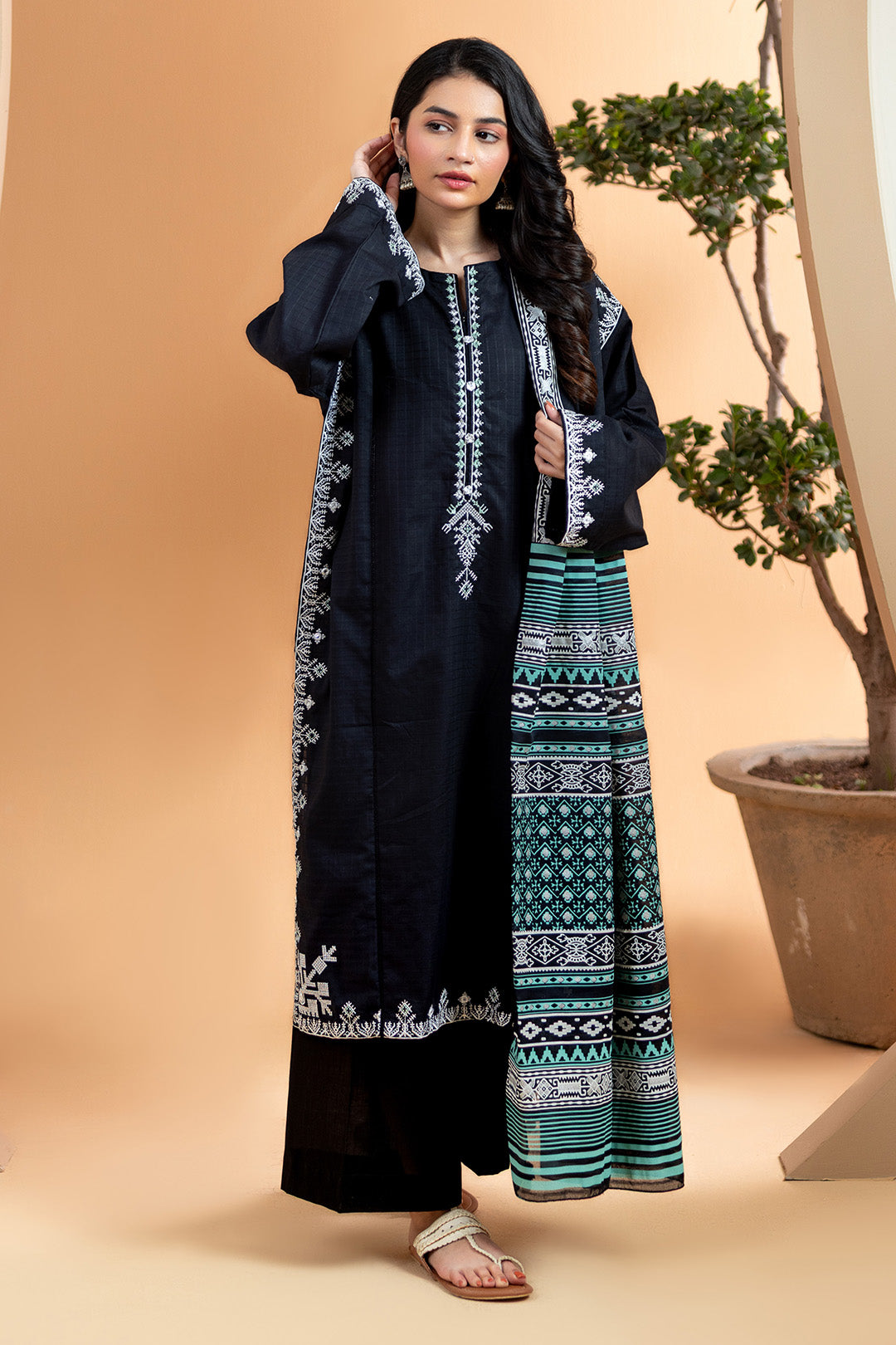 Embroidered Kurta Dupatta - 2505