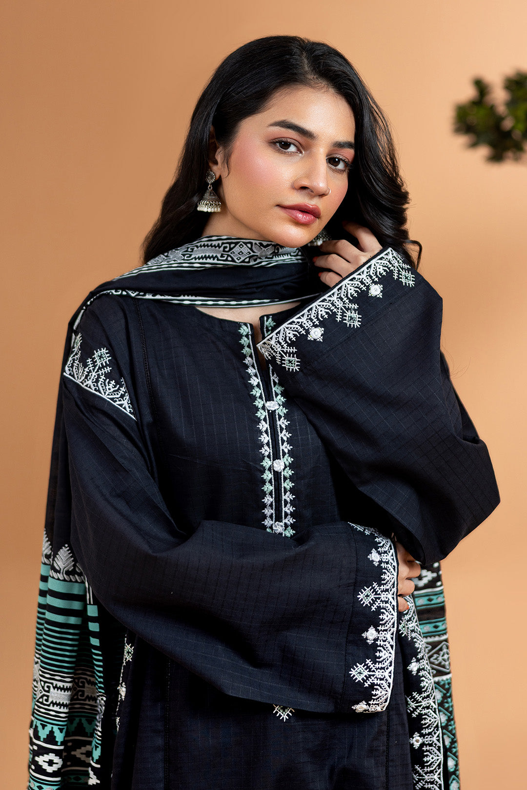 Embroidered Kurta Dupatta - 2505