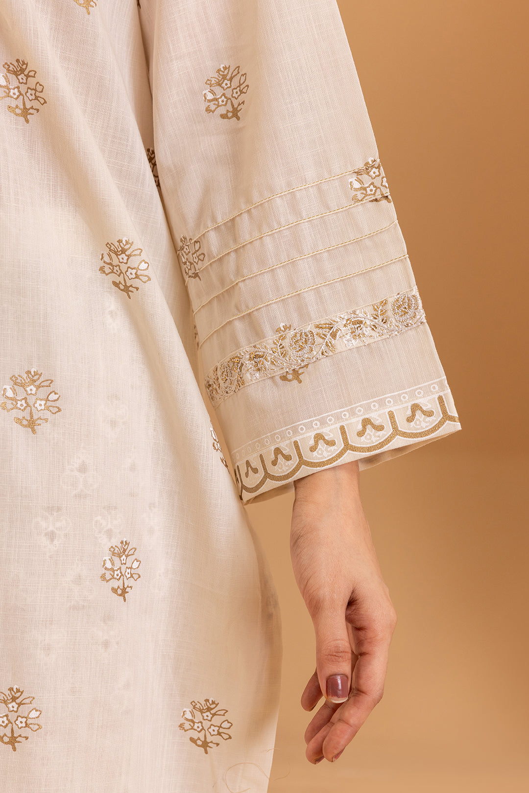 Embroidered Kurta Trouser - 2507