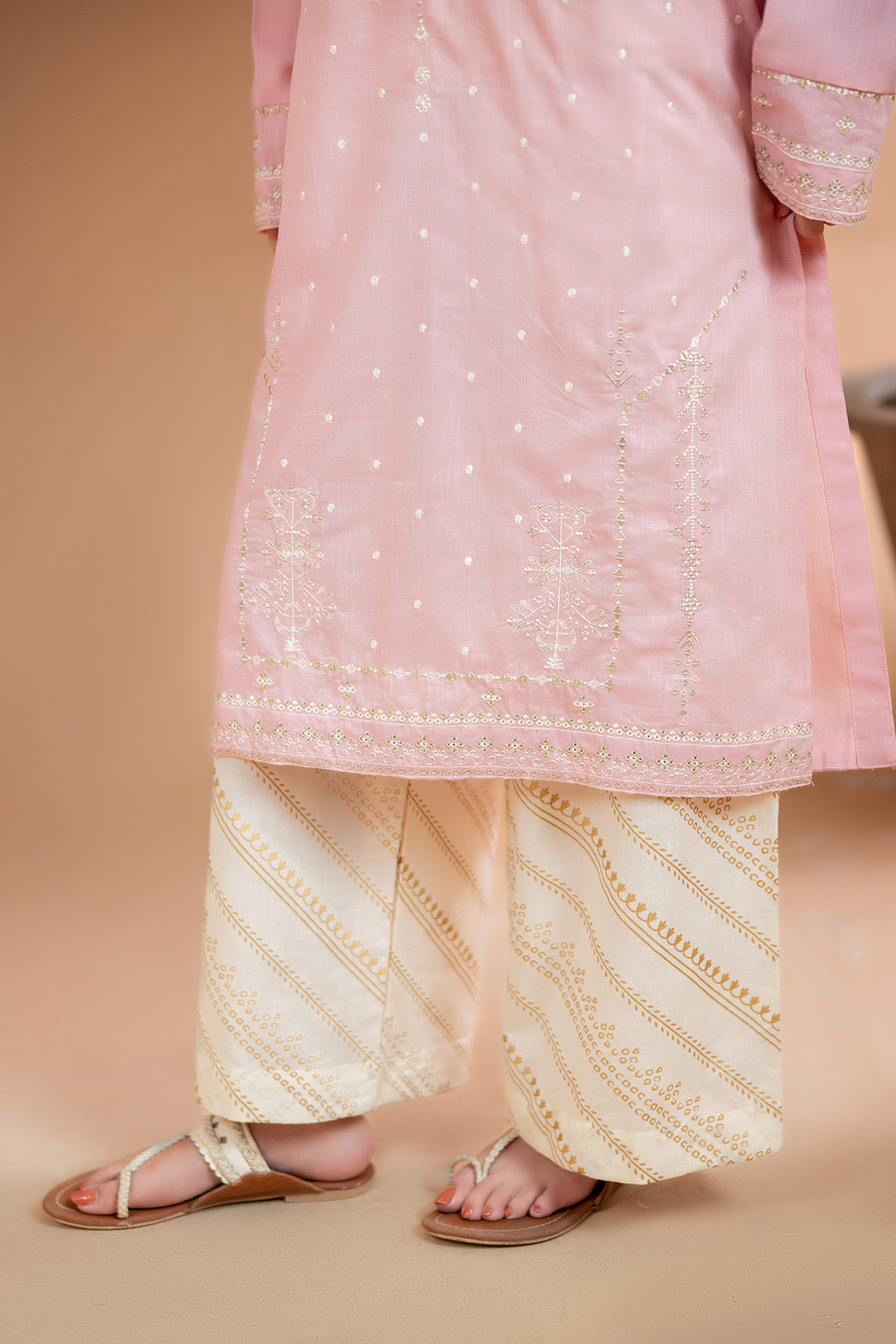 Embroidered Kurta Dupatta Trouser - 2500