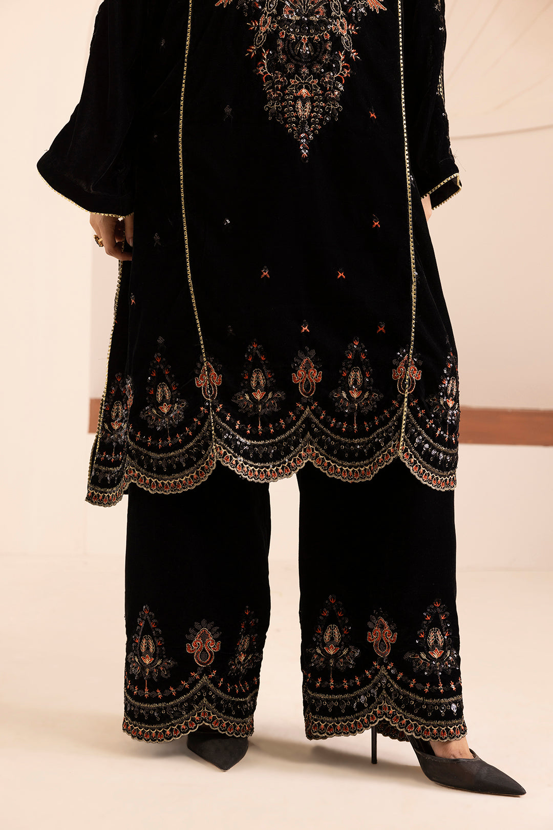 Embroidered Kurta Dupatta Trouser - 0731