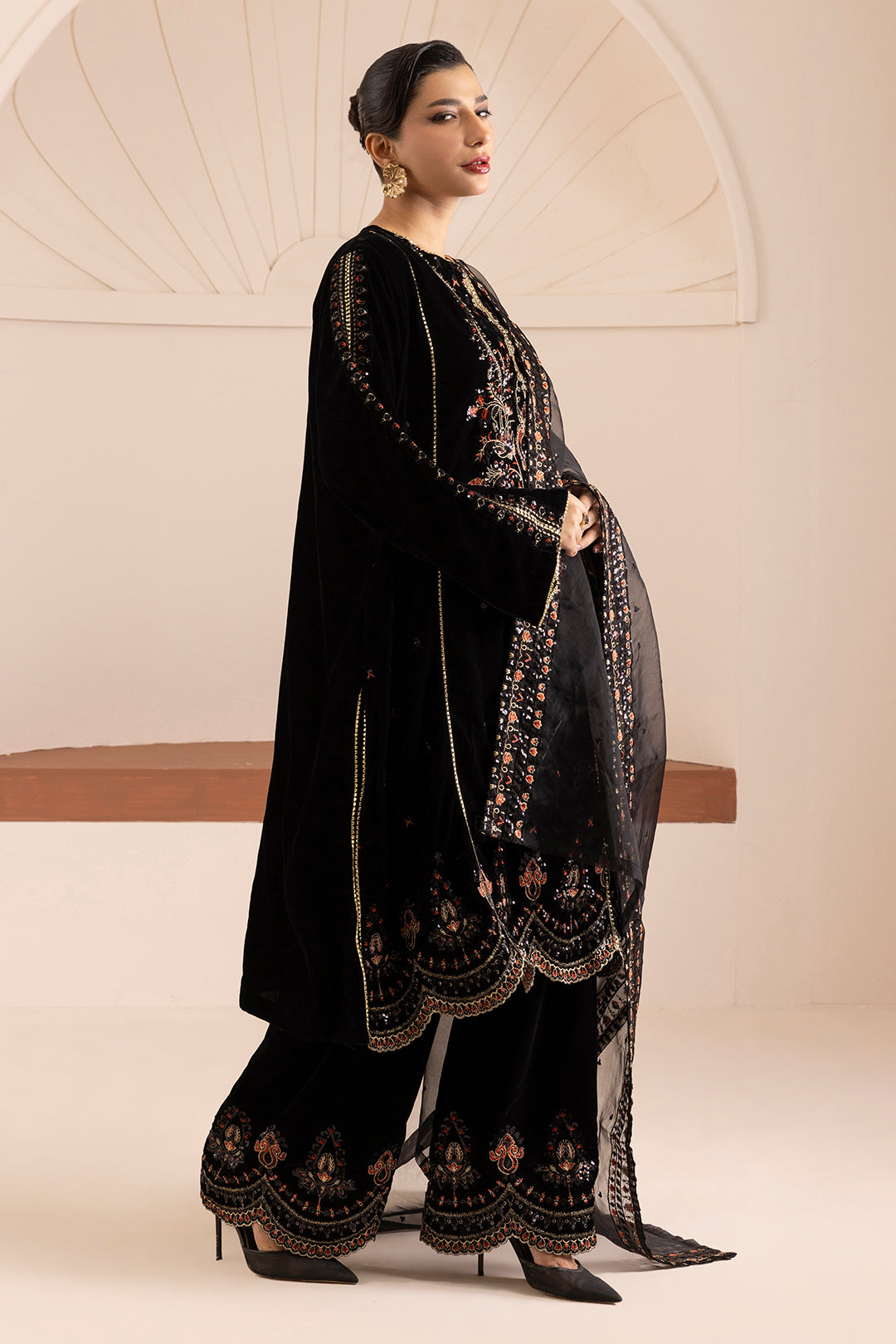 Embroidered Kurta Dupatta Trouser - 0731