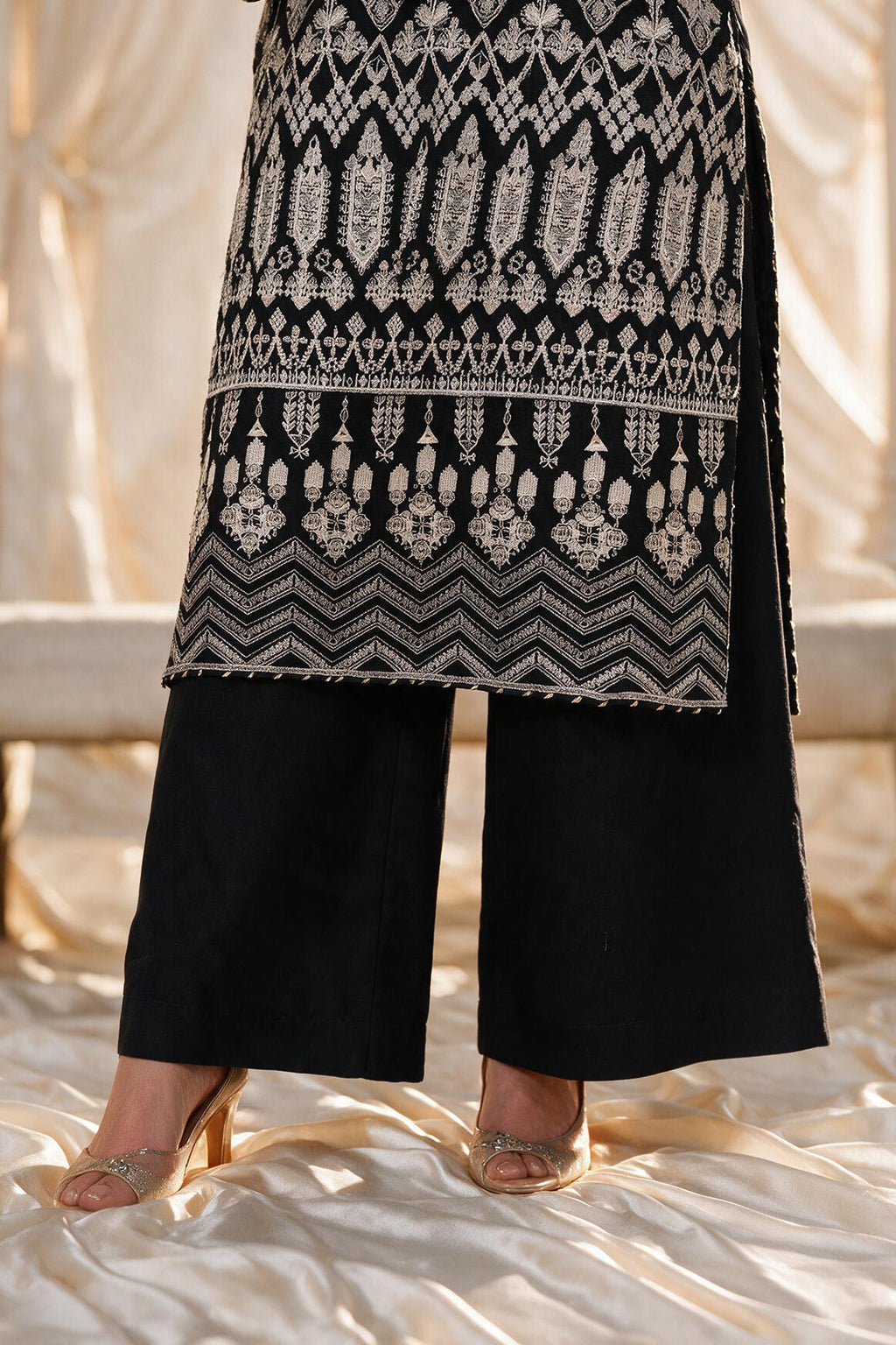 Embroidered Kurta Dupatta Trouser - 0766