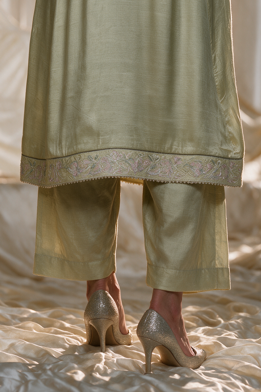 Embroidered Kurta Dupatta Trouser - 0768
