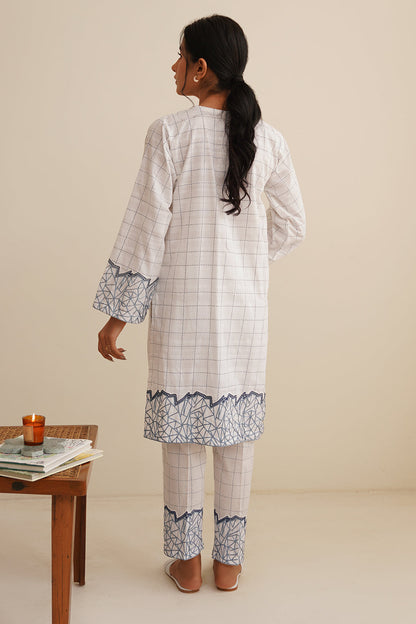 Embroidered Kurta Trouser - 0441