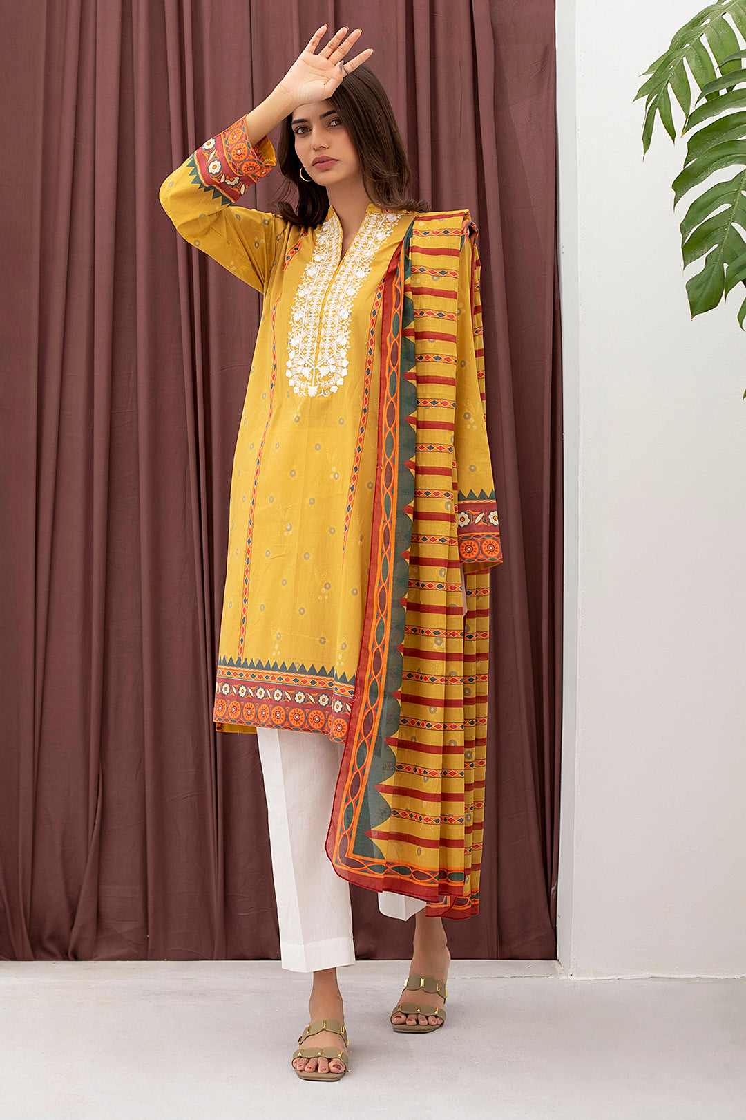 Embroidered  Kurta Dupatta - 0497