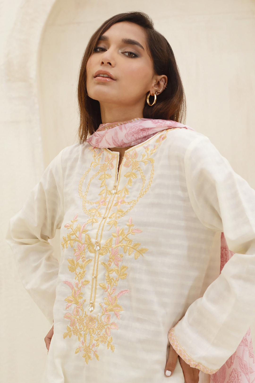 Embroidered Kurta Dupatta - 0517