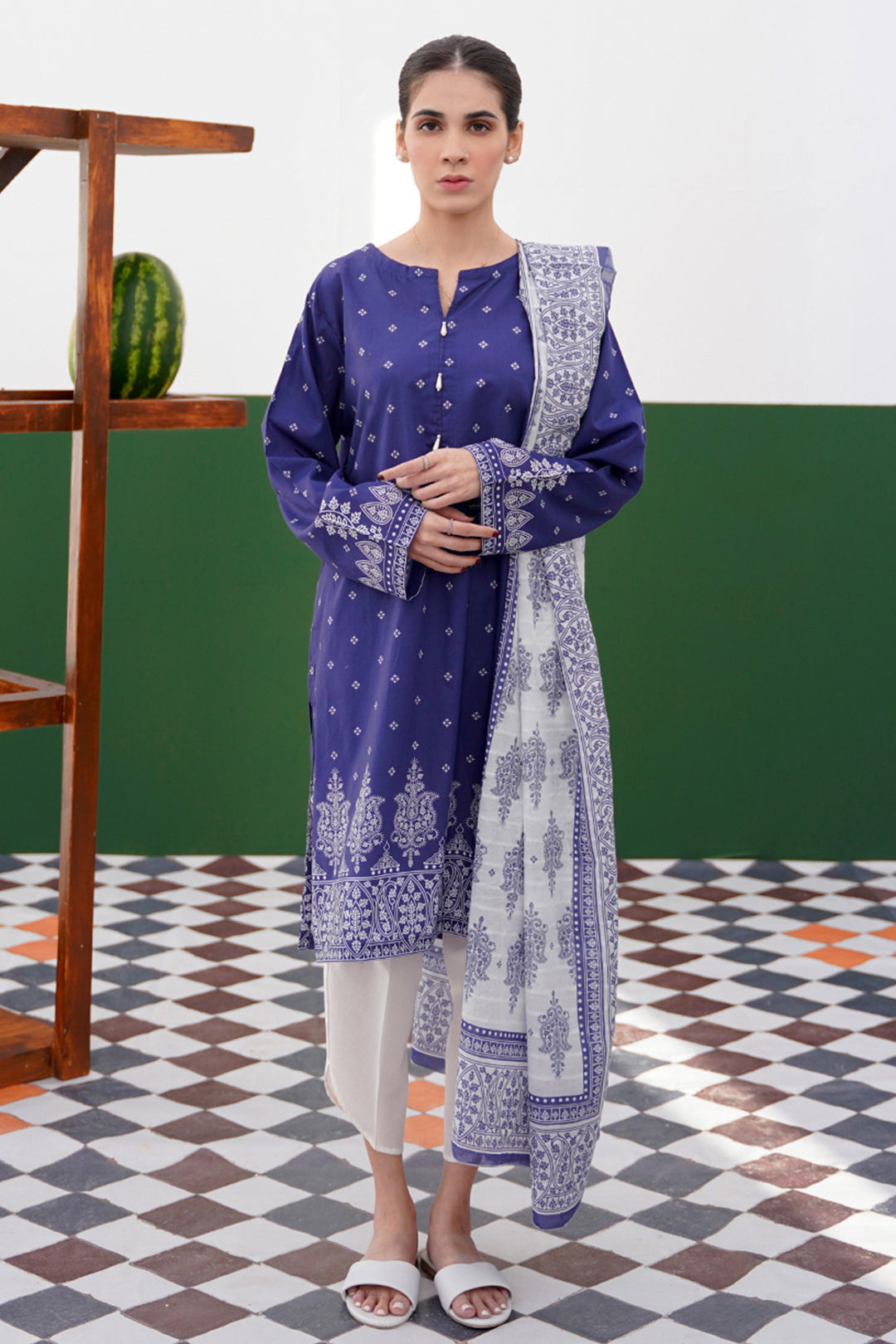 Embroidered Kurta Dupatta - 0634