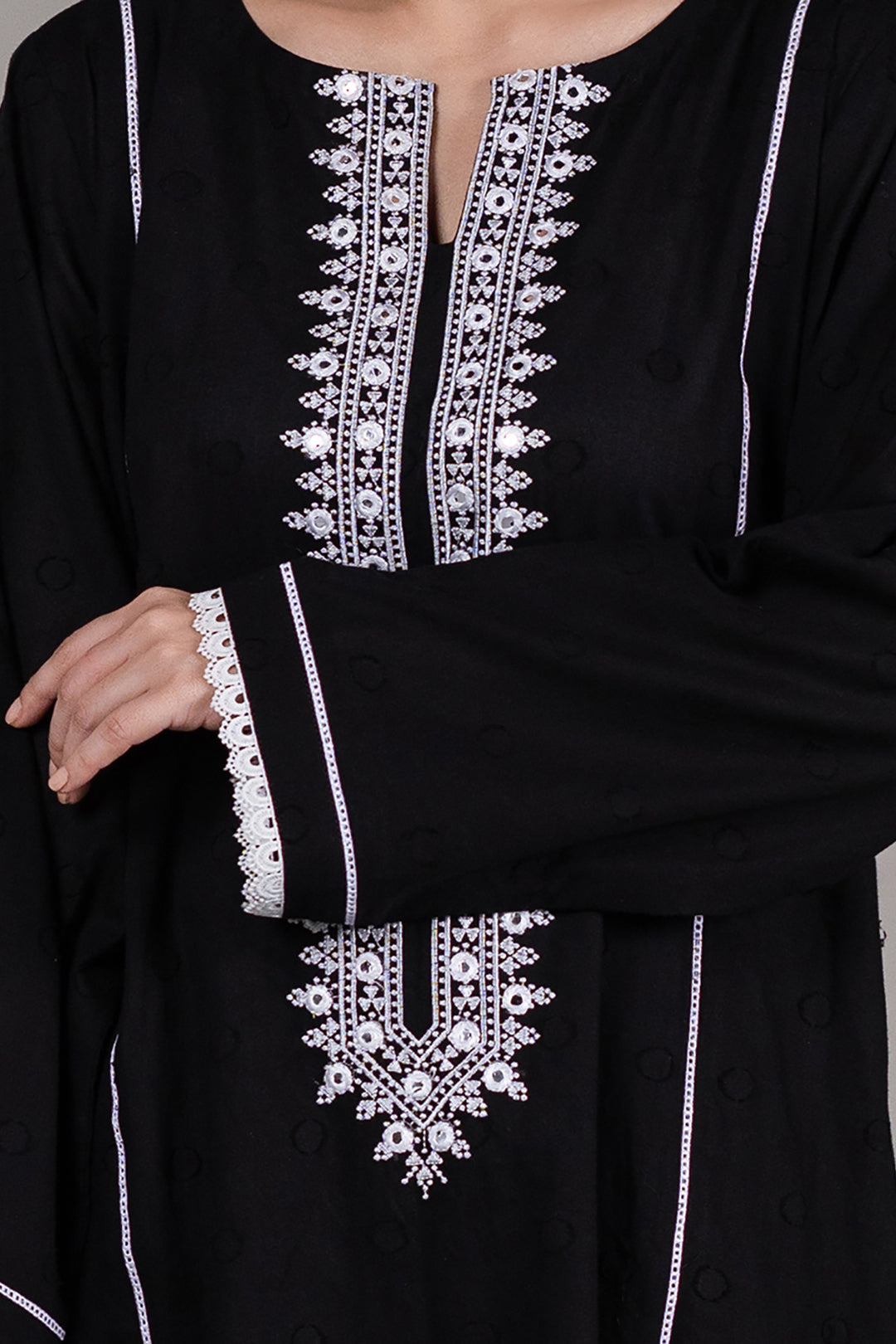 Embroidered Kurta - 0976