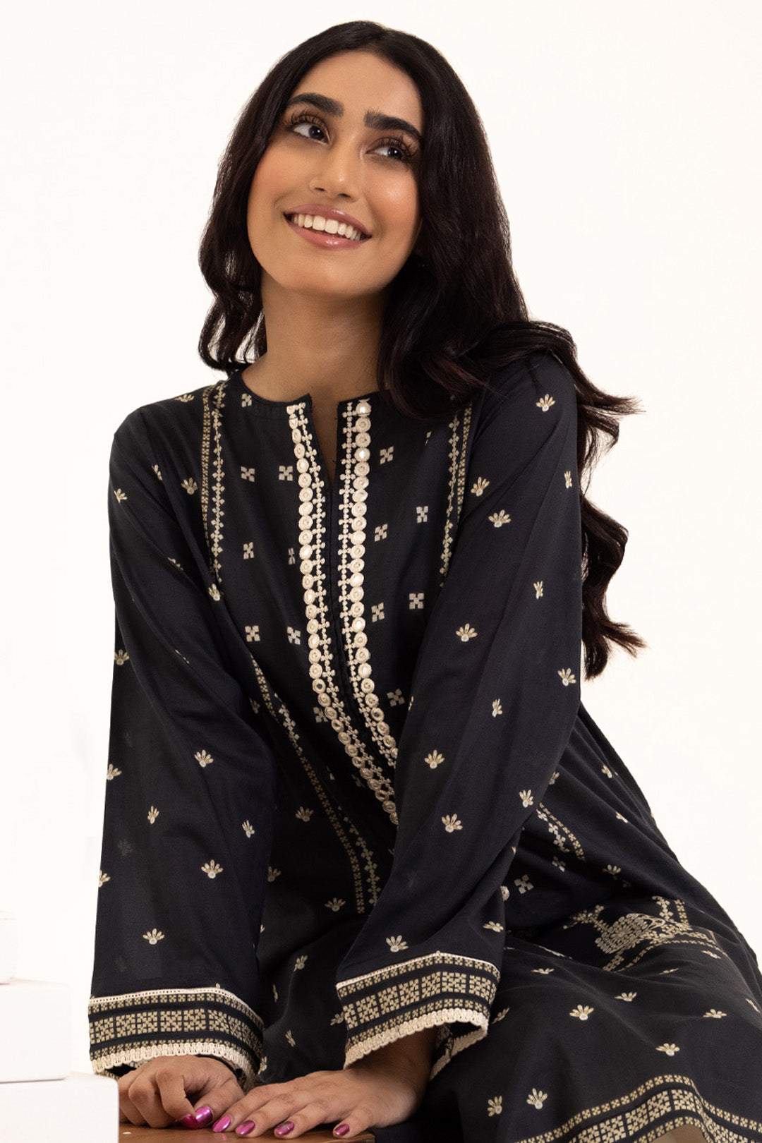 Embroidered Kurta - 1025