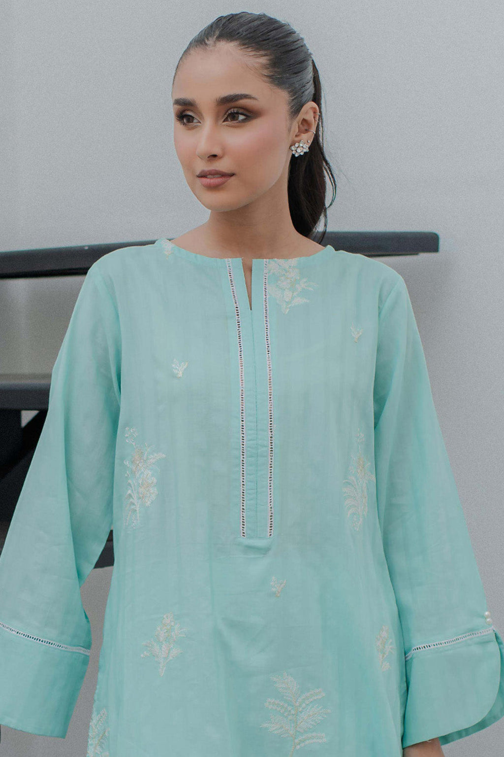 Embroidered Kurta - 1034