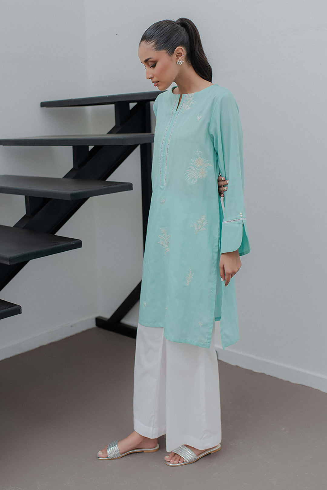 Embroidered Kurta - 1034