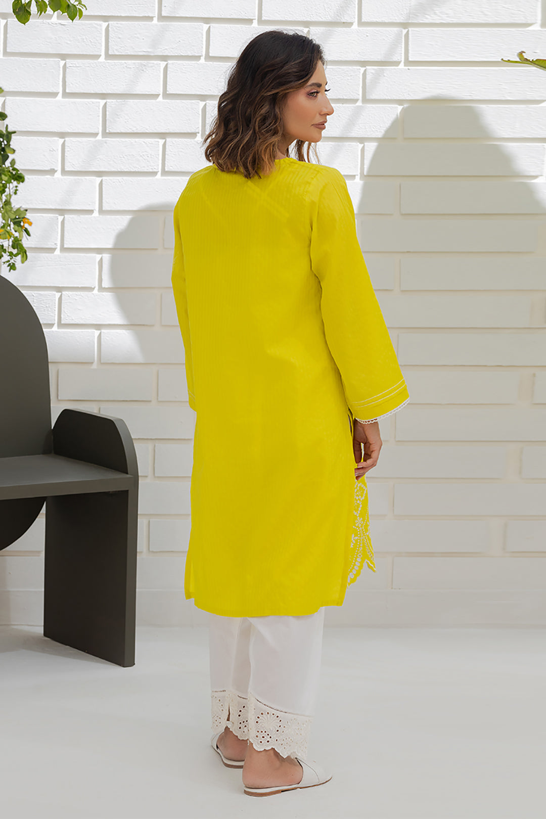 Embroidered Kurta - 1044