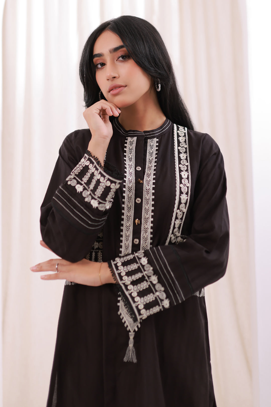 Embroidered Kurta - 1115