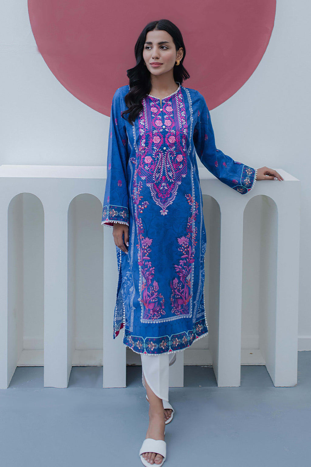 Embroidered Kurta - 1155