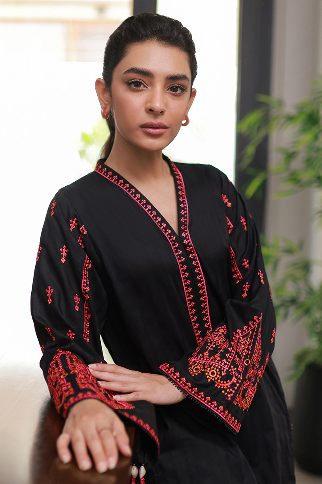 Embroidered Kurta - 1160