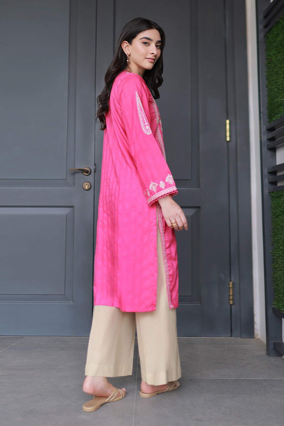 Embroidered Kurta - 1166