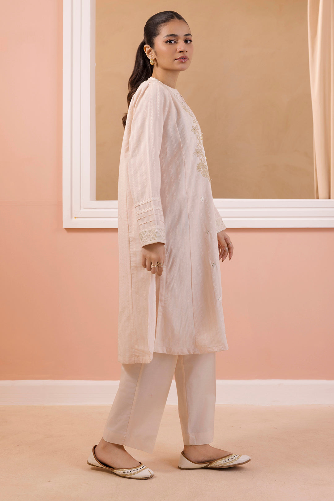Embroidered Kurta Trouser - 0886