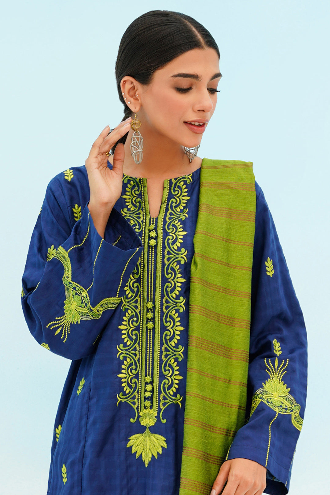 Embroidered Kurta Dupatta - 0891