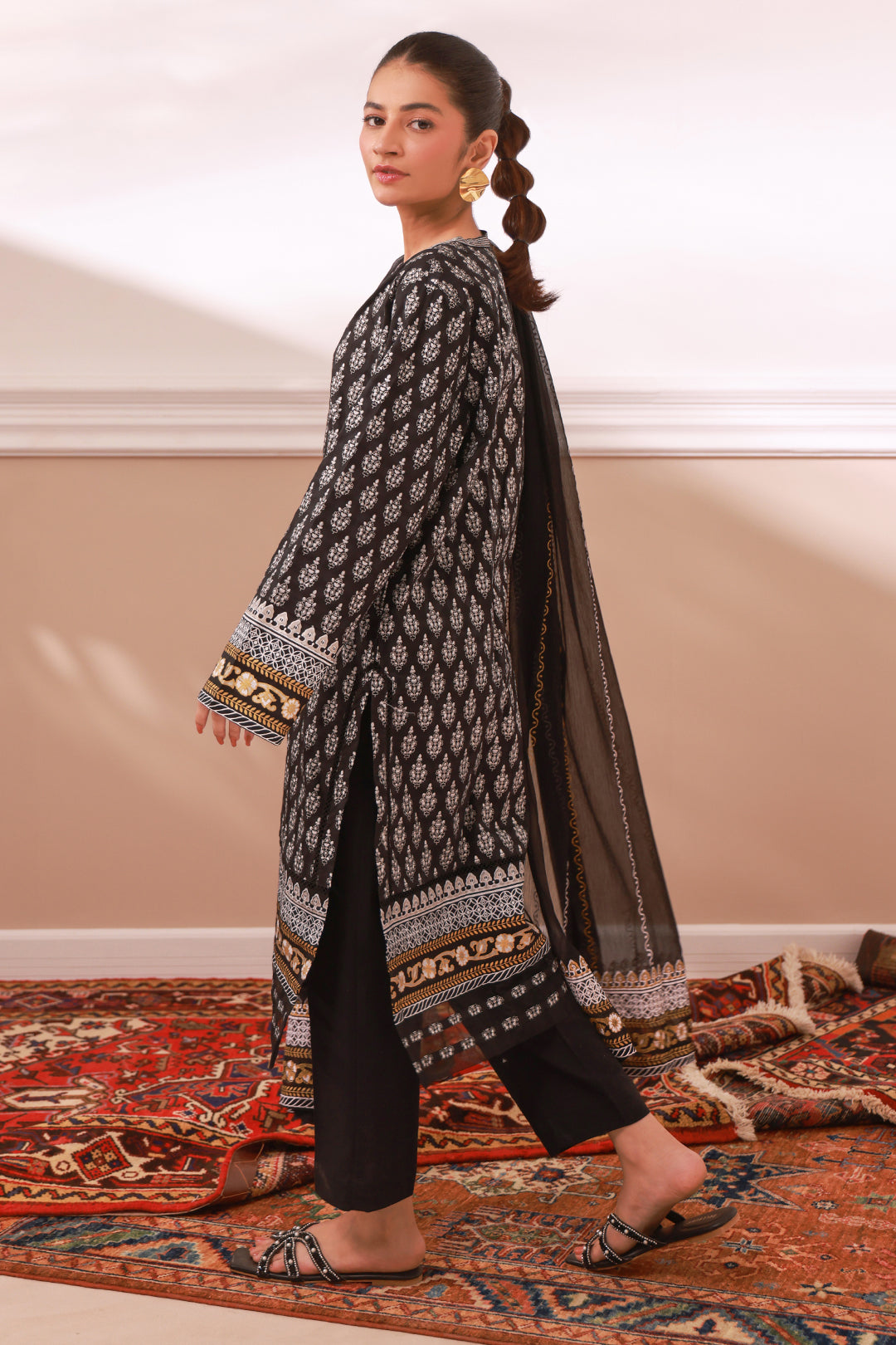 Embroidered Kurta Dupatta - 0973