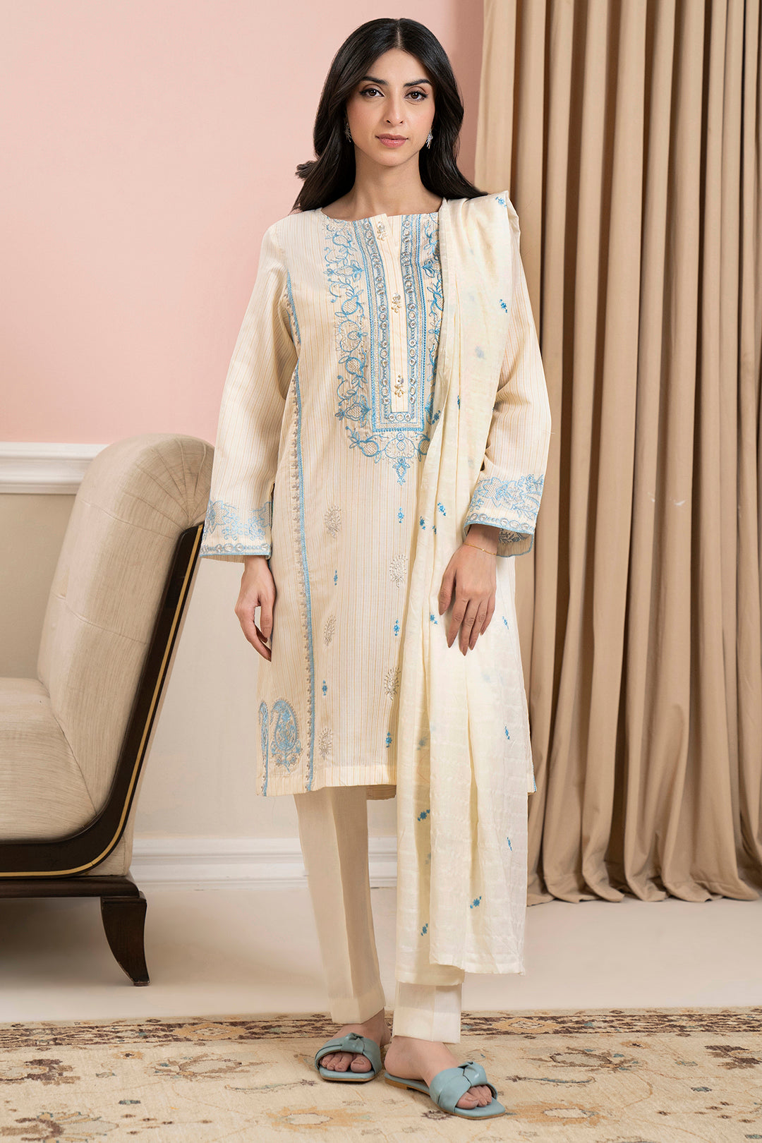 Embroidered Kurta Dupatta - 0974