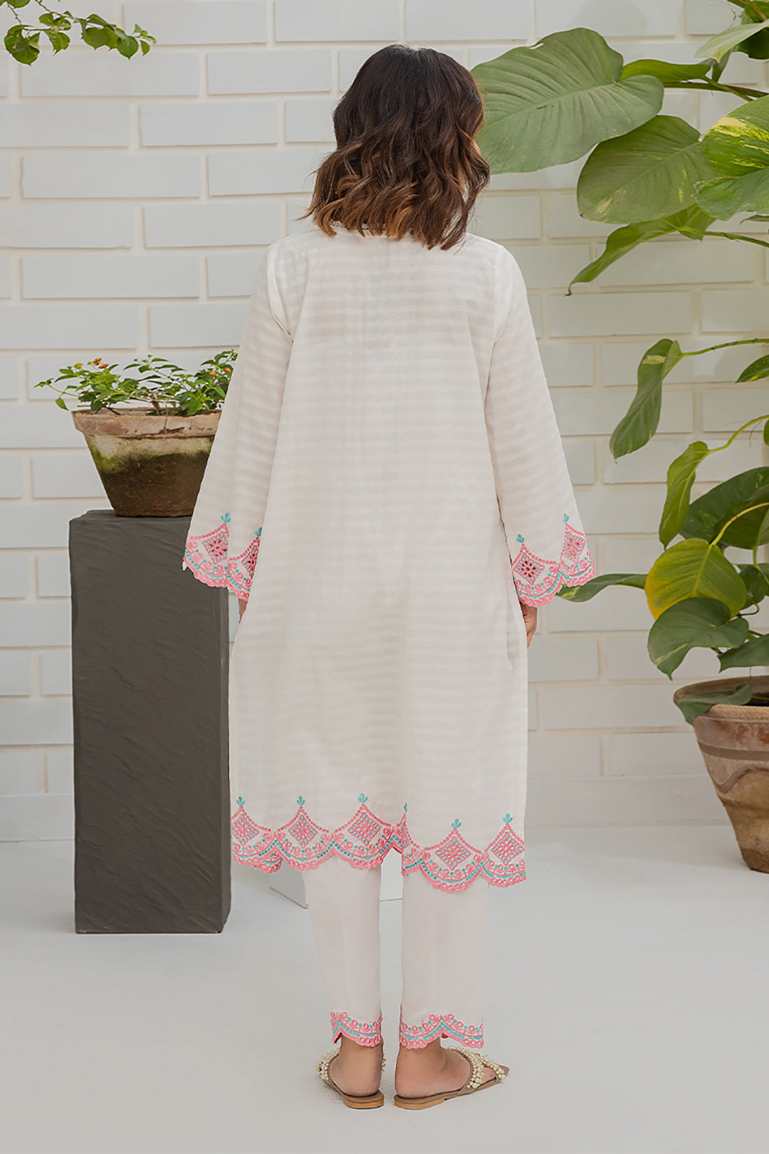 Embroidered Kurta Trouser - 0981