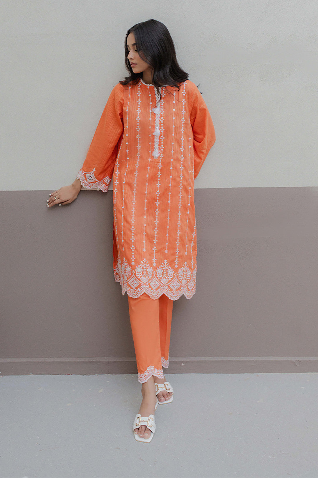 Embroidered Kurta Trouser - 0982