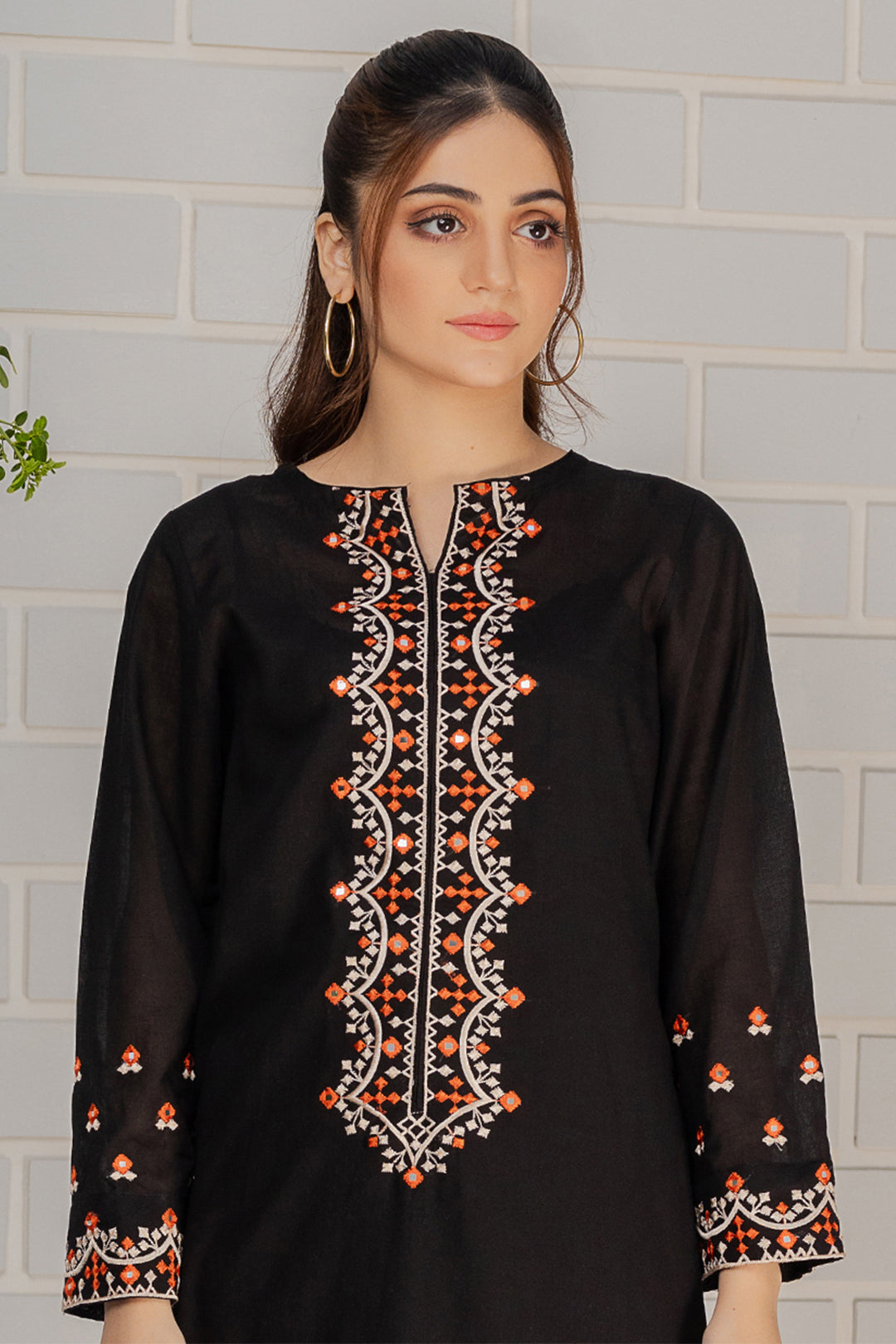 Embroidered Kurta Trouser - 1005