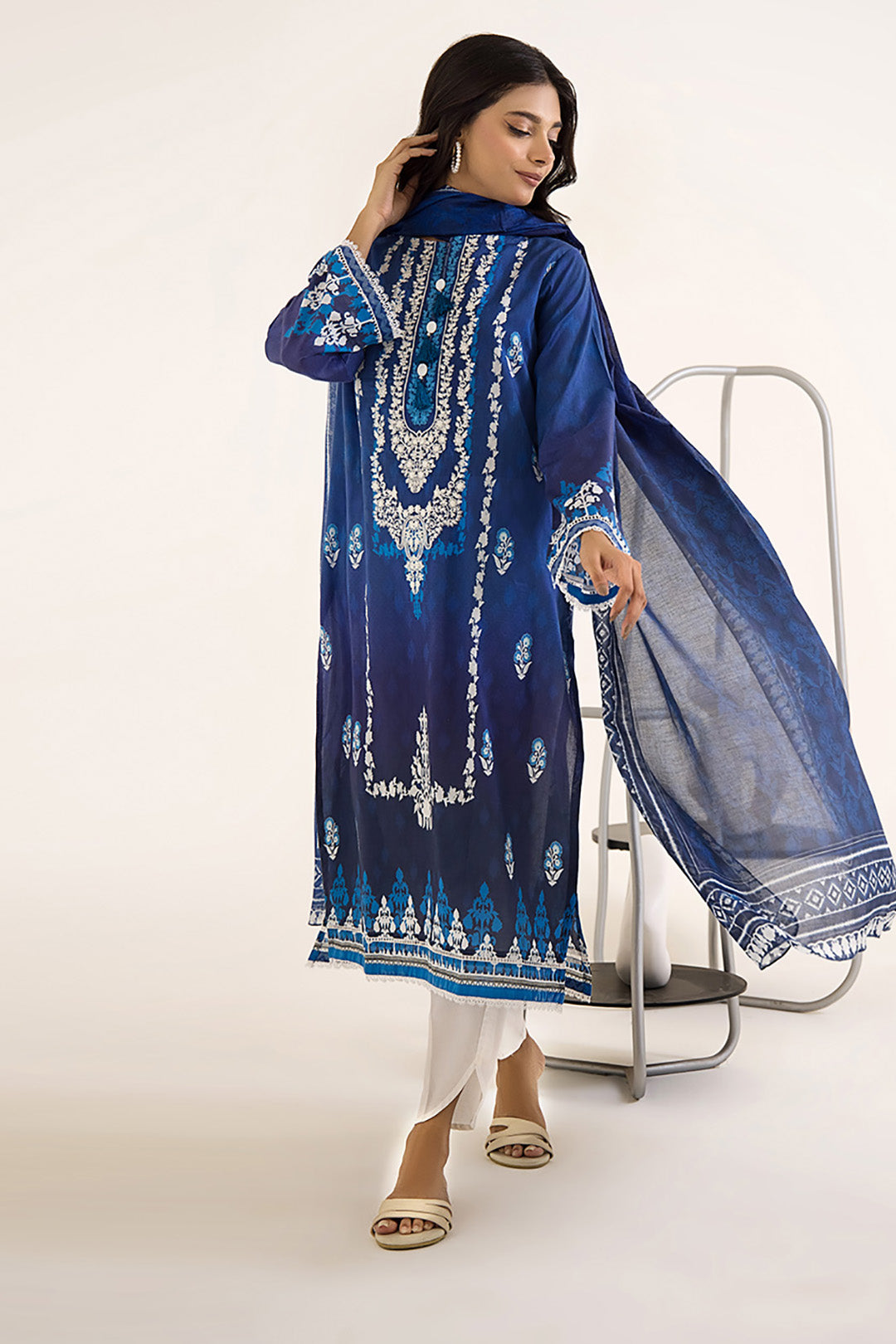 Embroidered Kurta Dupatta - 1064