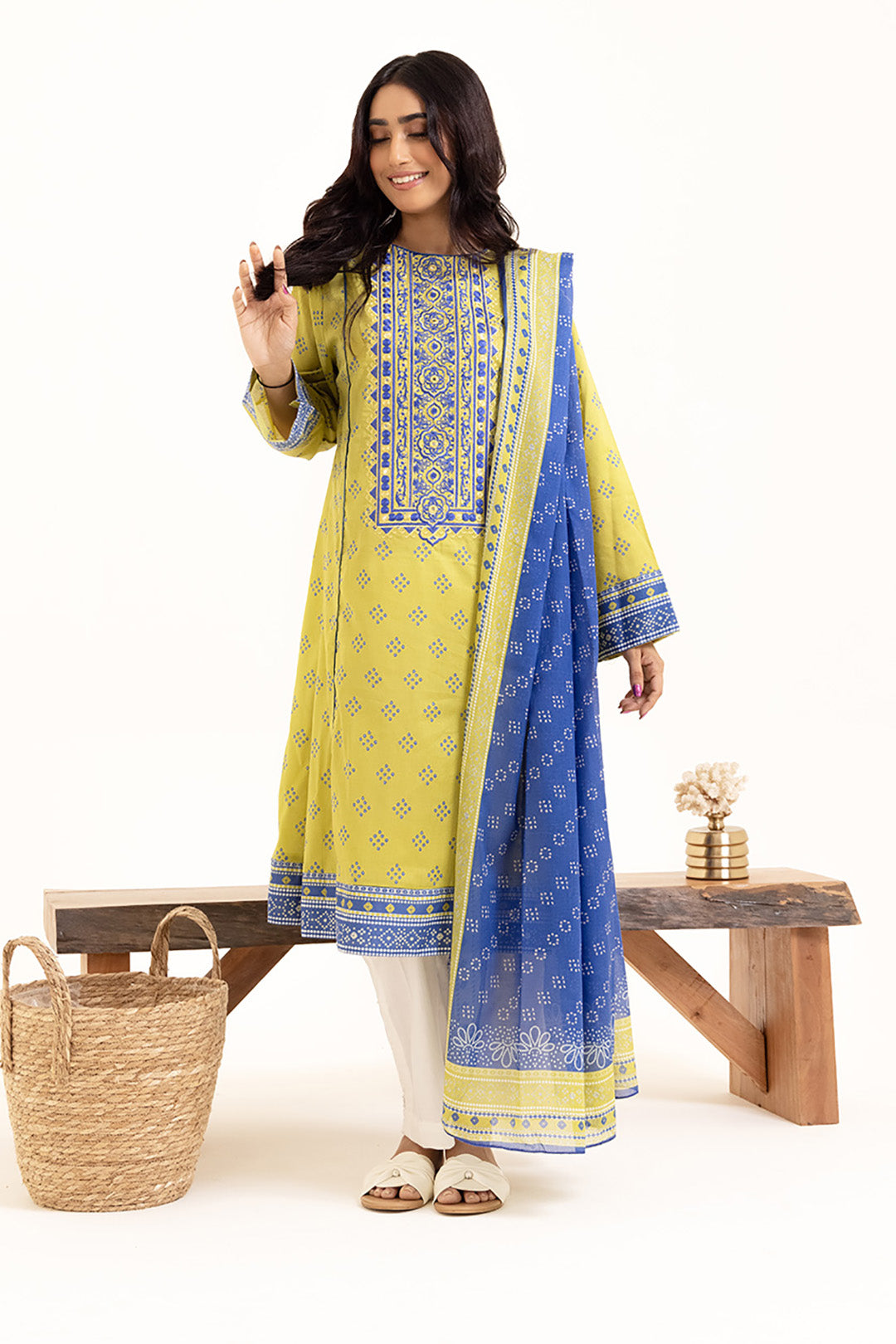 Embroidered Kurta Dupatta - 1069