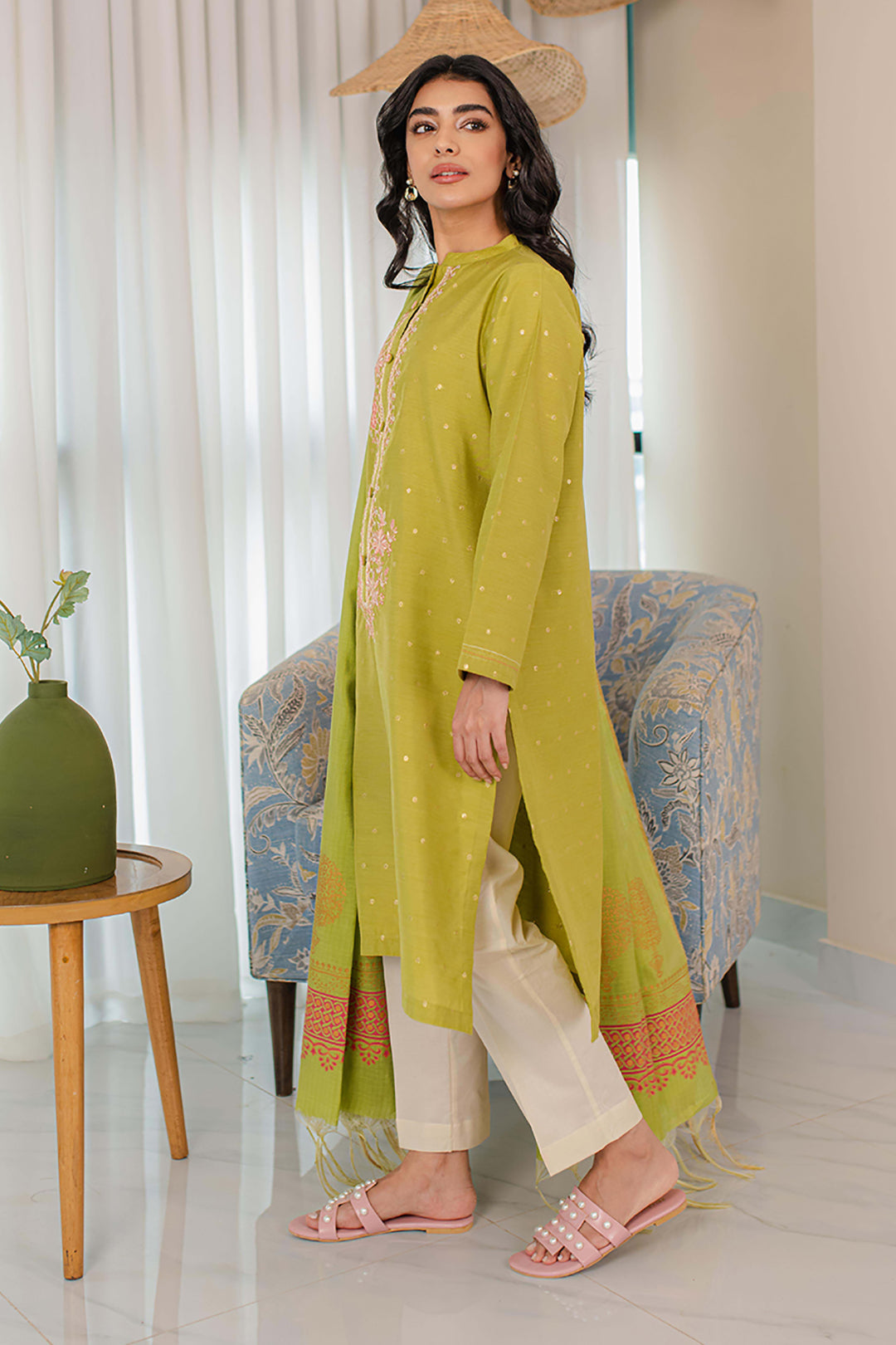 Embroidered Kurta Dupatta - 1089