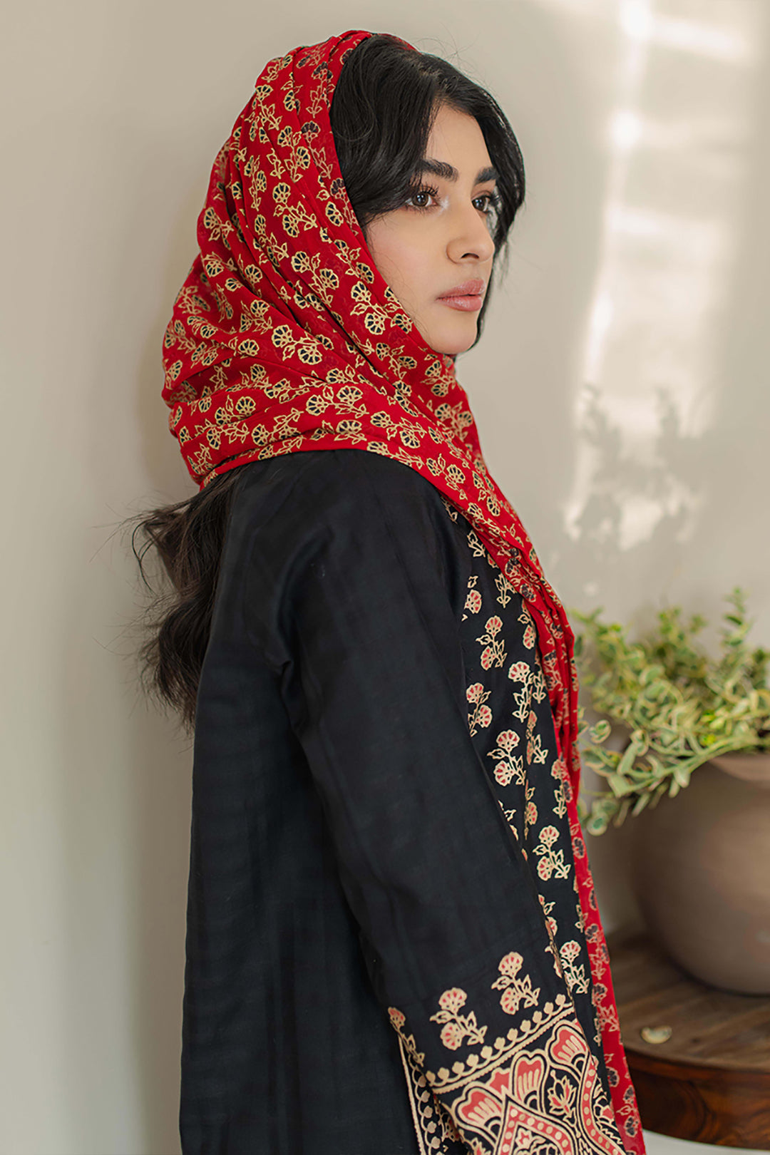 Embroidered Kurta Dupatta - 1090