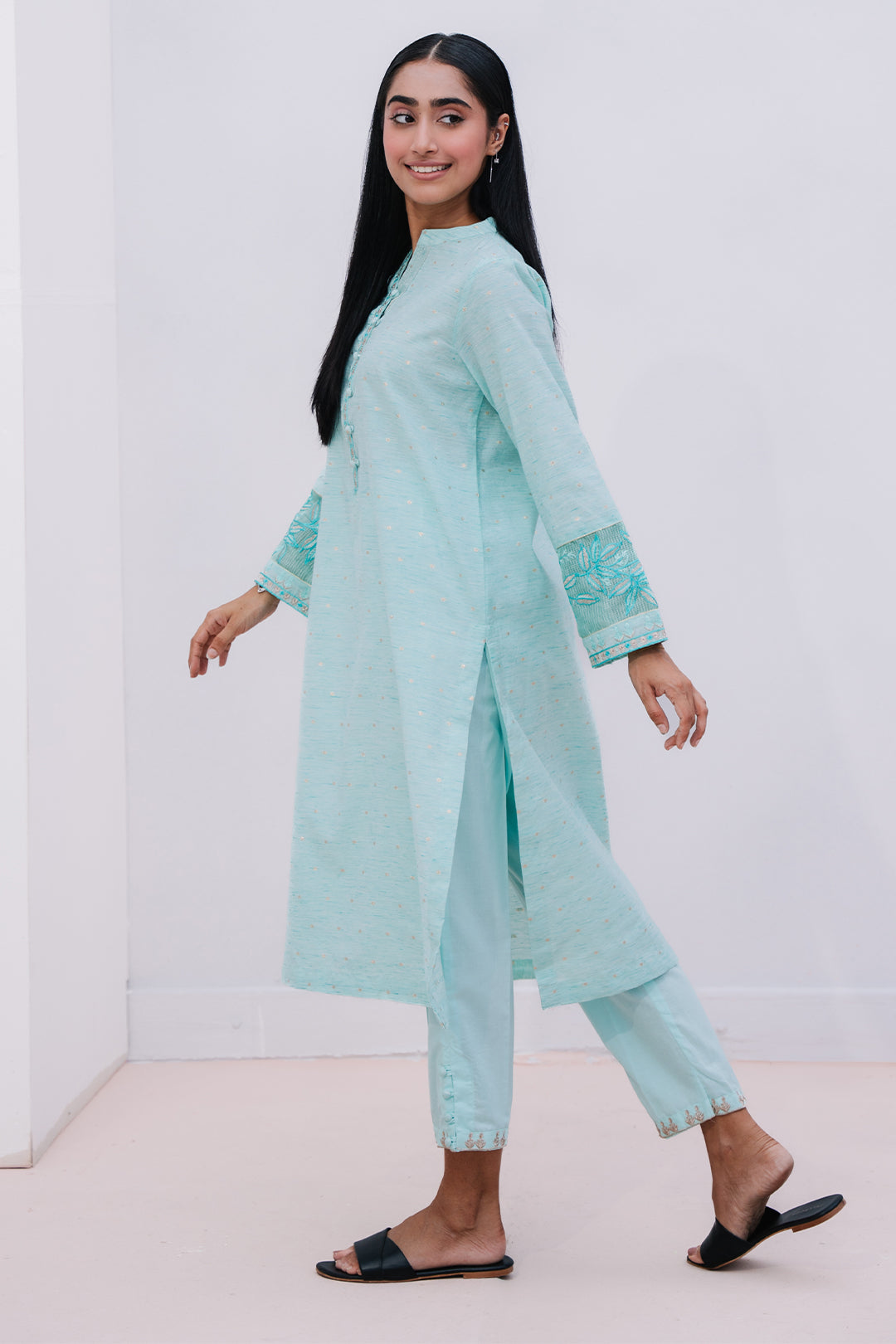 Embroidered Kurta Trouser - 1091