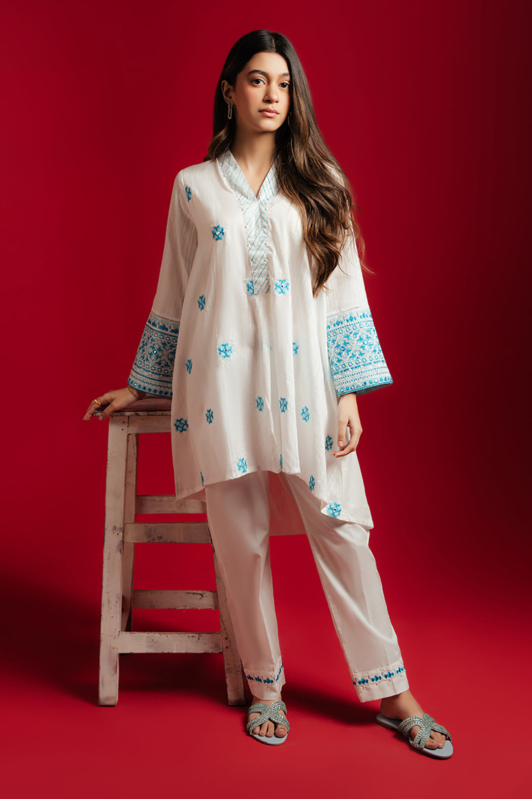 Embroidered Kurta Trouser - 1097