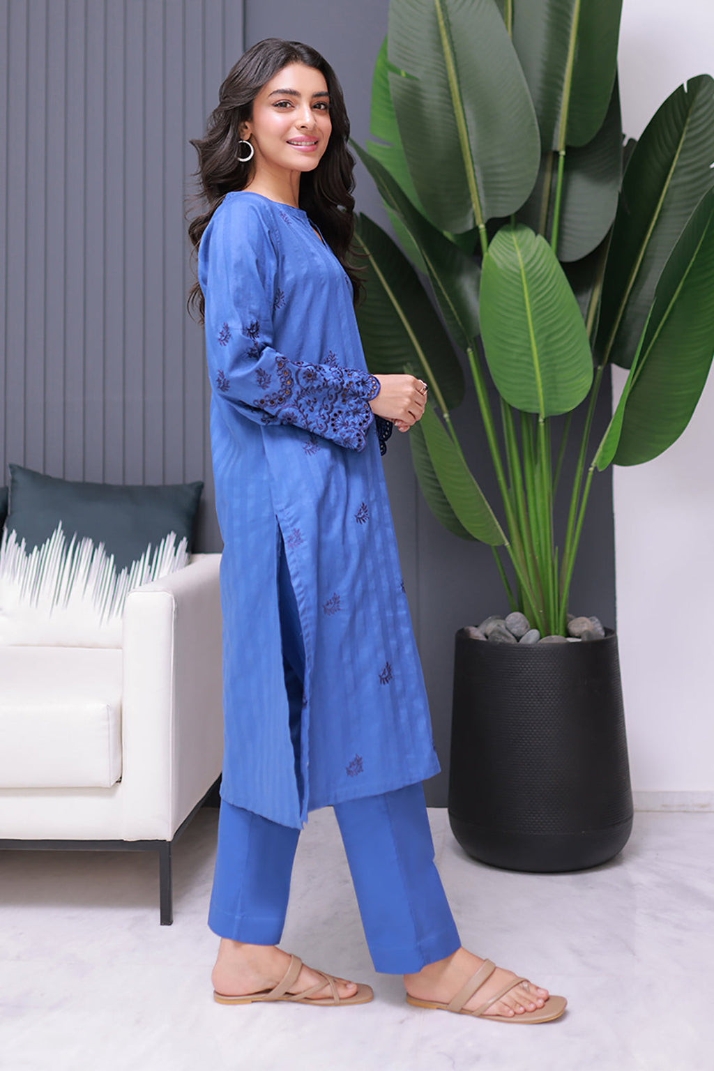 Embroidered Kurta Trouser - 1220