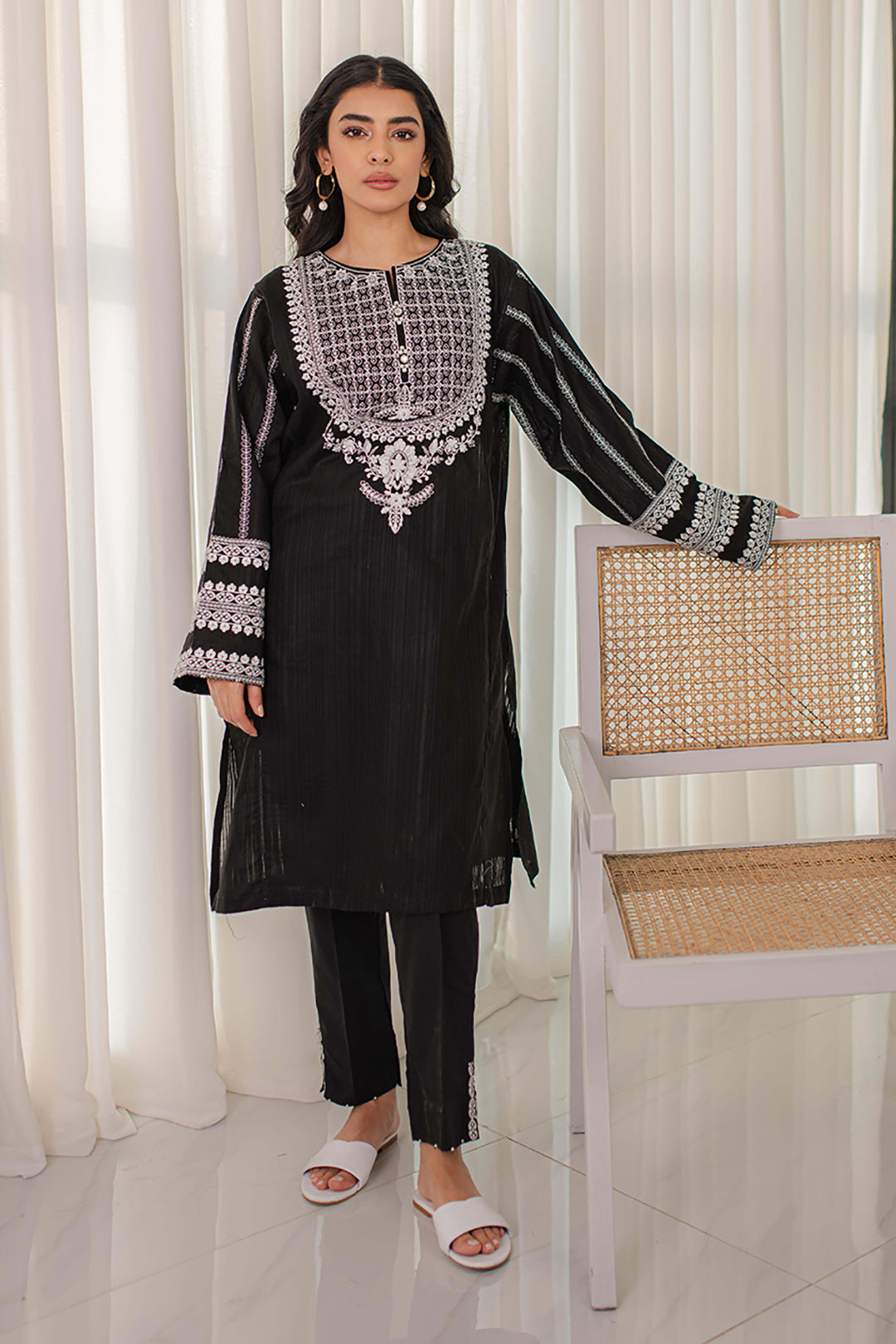 Embroidered Kurta Trouser - 1226
