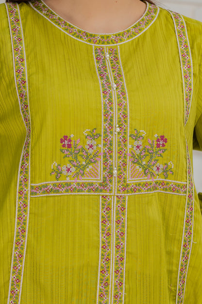 Embroidered Kurta Trouser - 1233