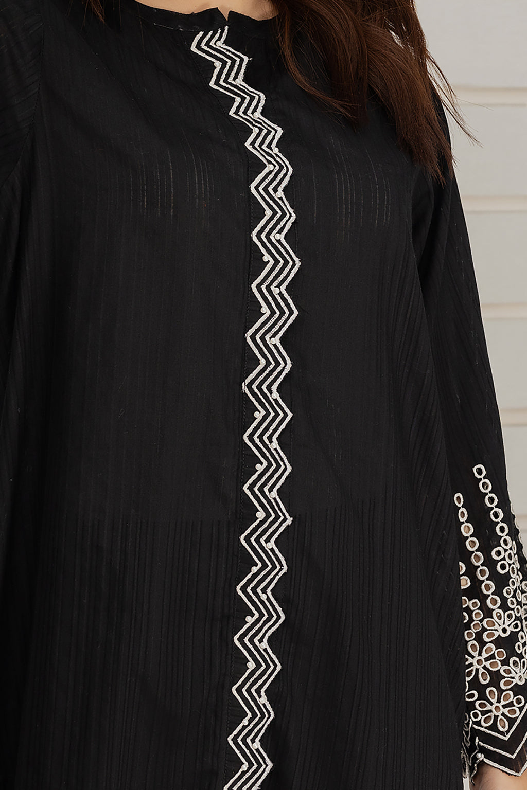 Embroidered Kurta Trouser - 1235