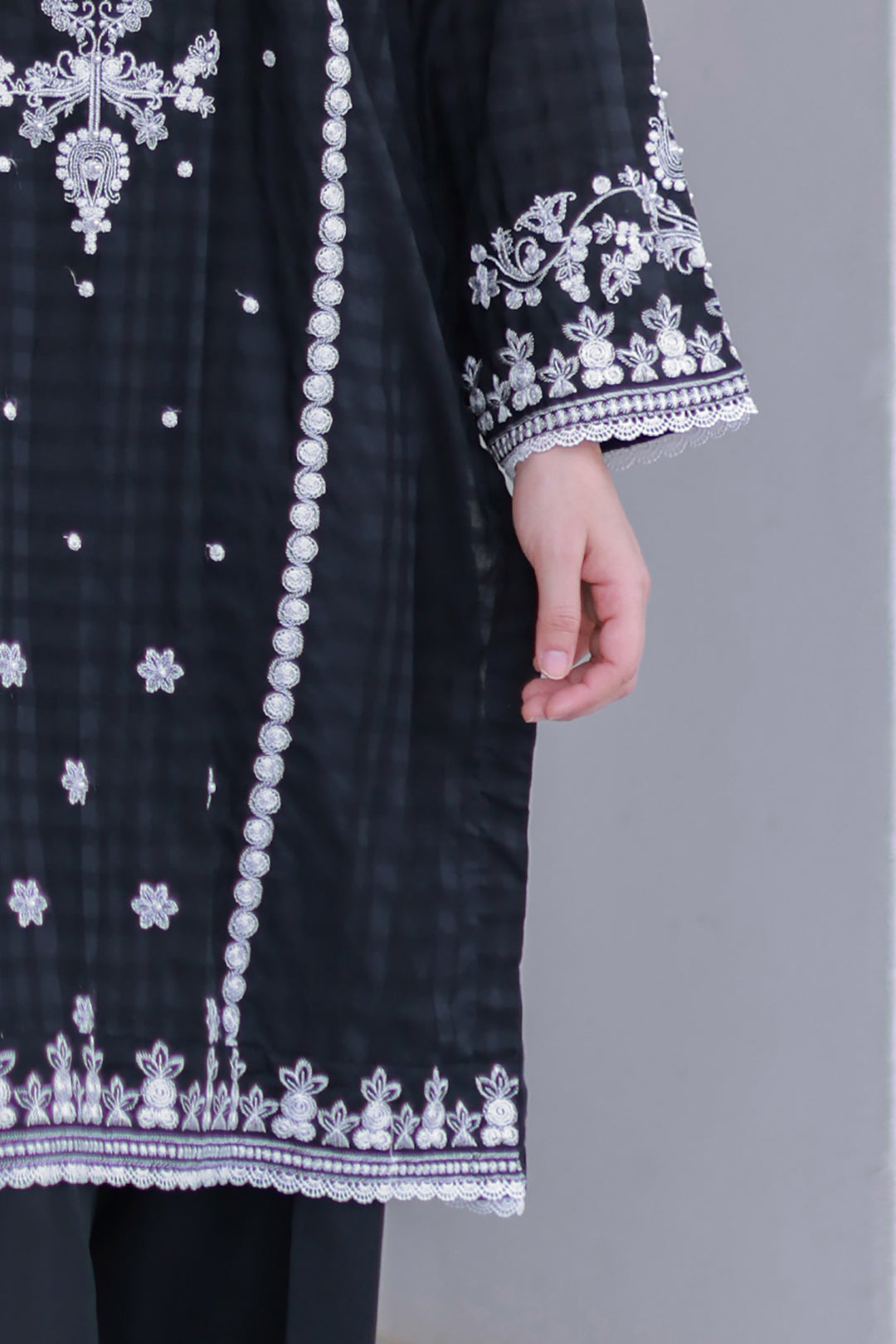 Embroidered Kurta Trouser - 1236