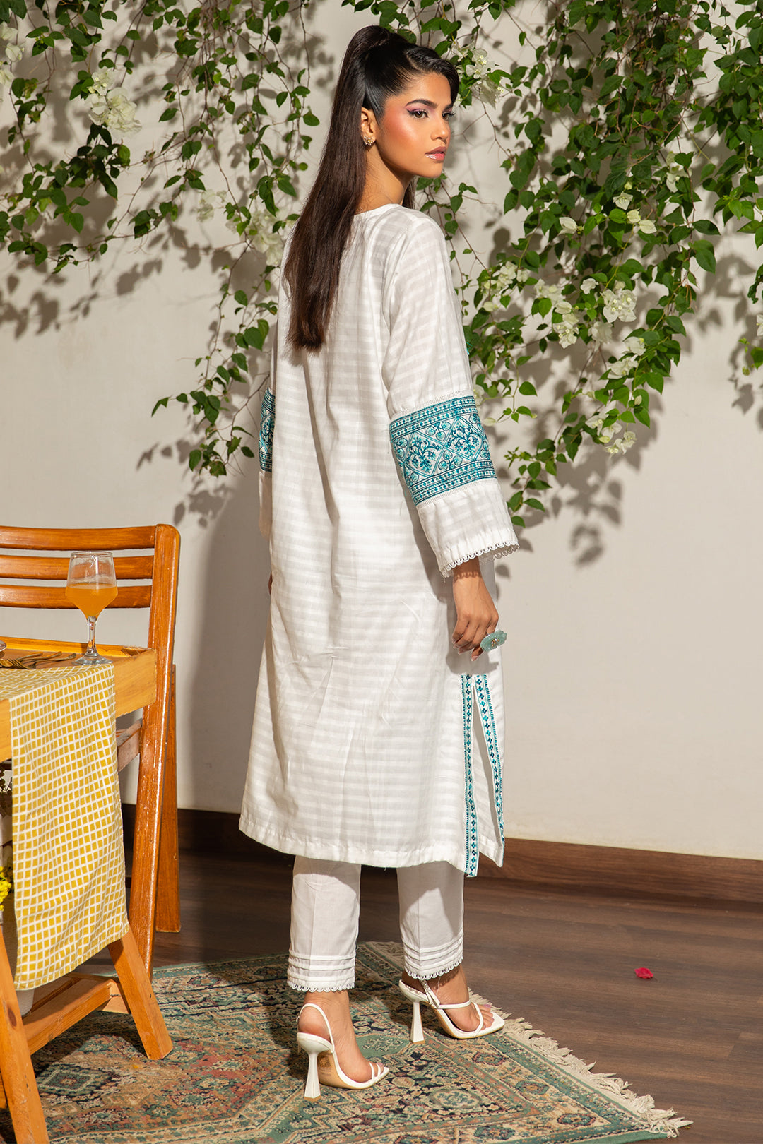 Embroidered Kurta Trouser - 1238