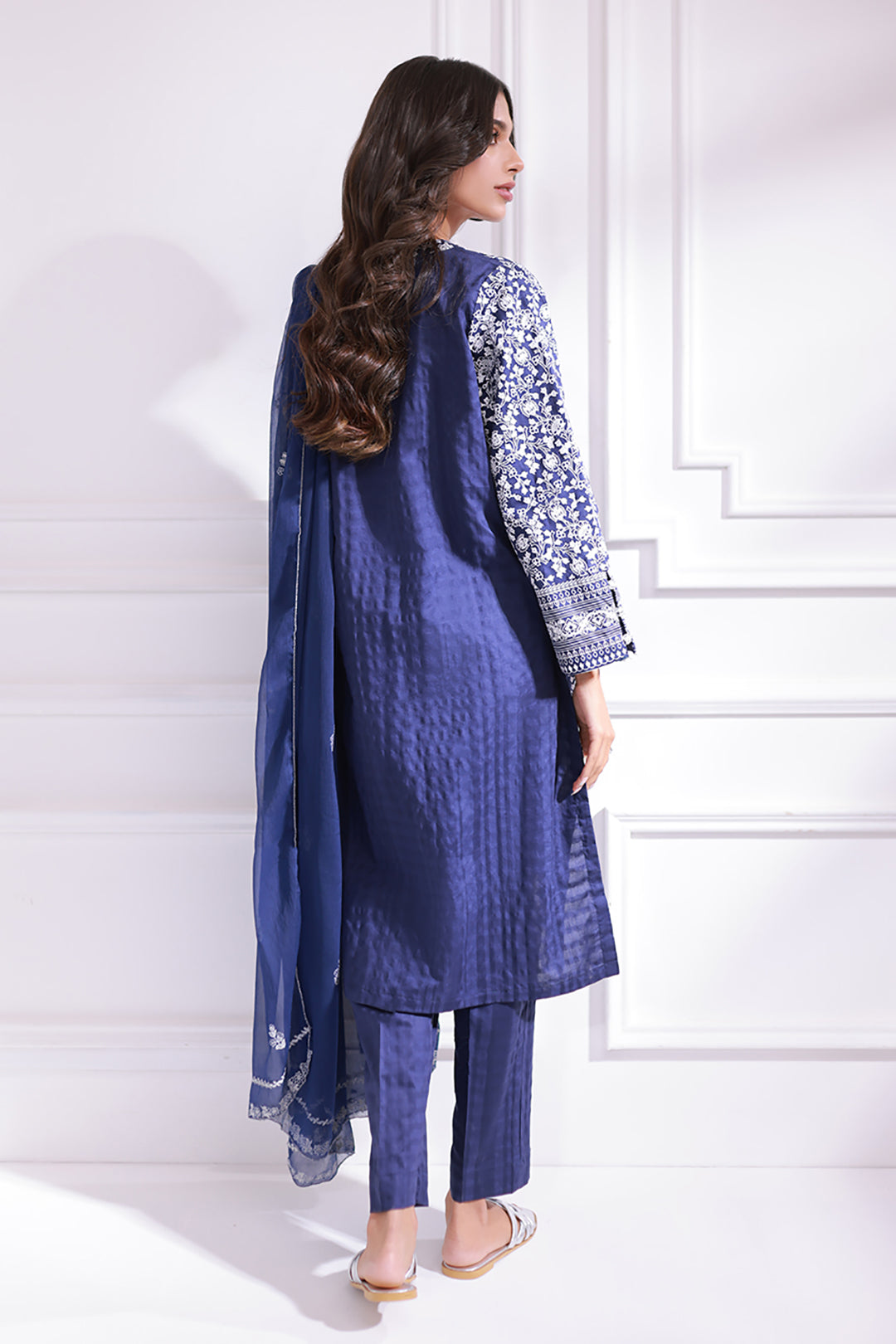 Embroidered Kurta Dupatta Trouser - 0991