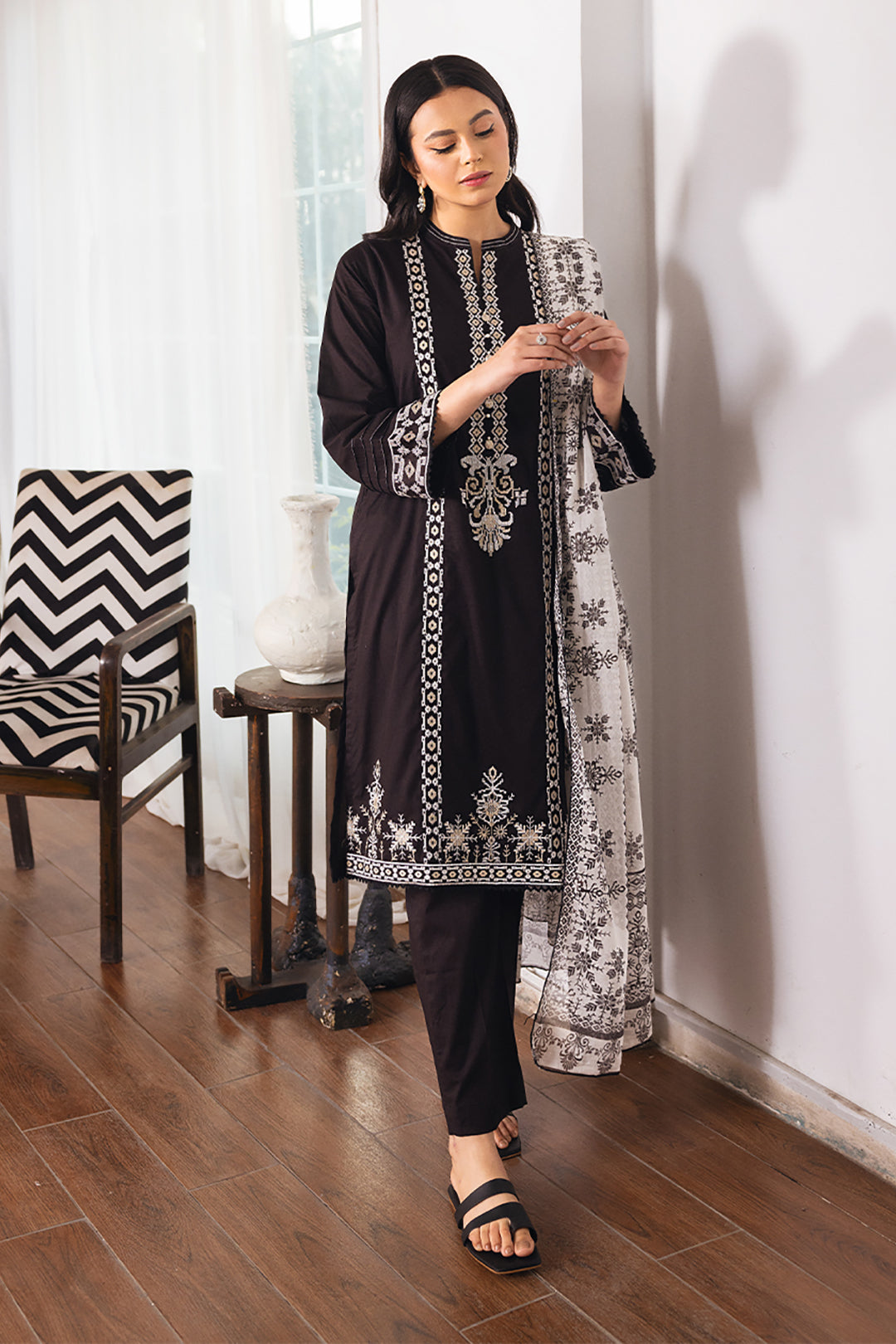 Embroidered Kurta Dupatta Trouser - 1081