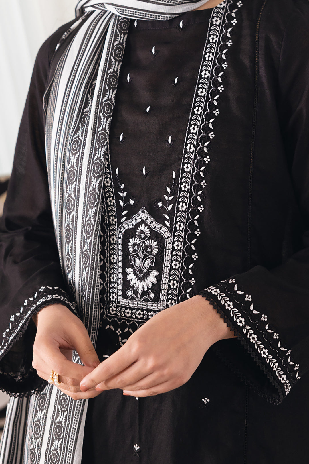 Embroidered Kurta Dupatta Trouser - 1085