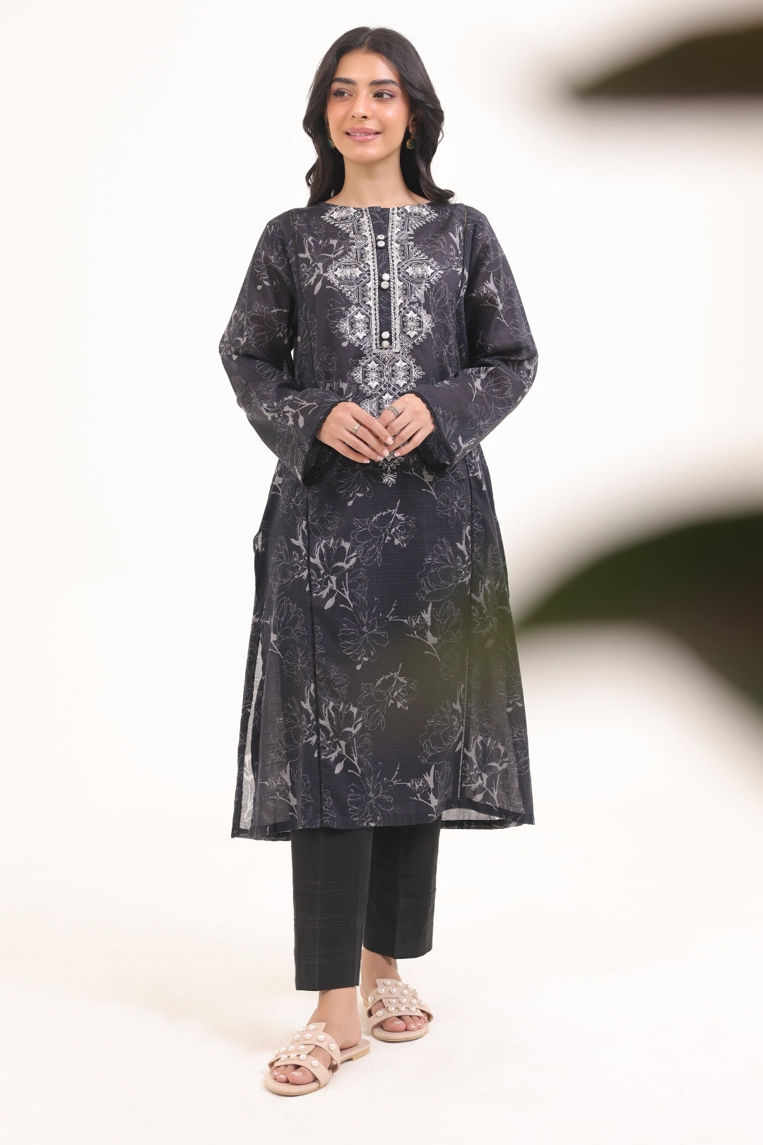 Embroidered Kurta - 1665