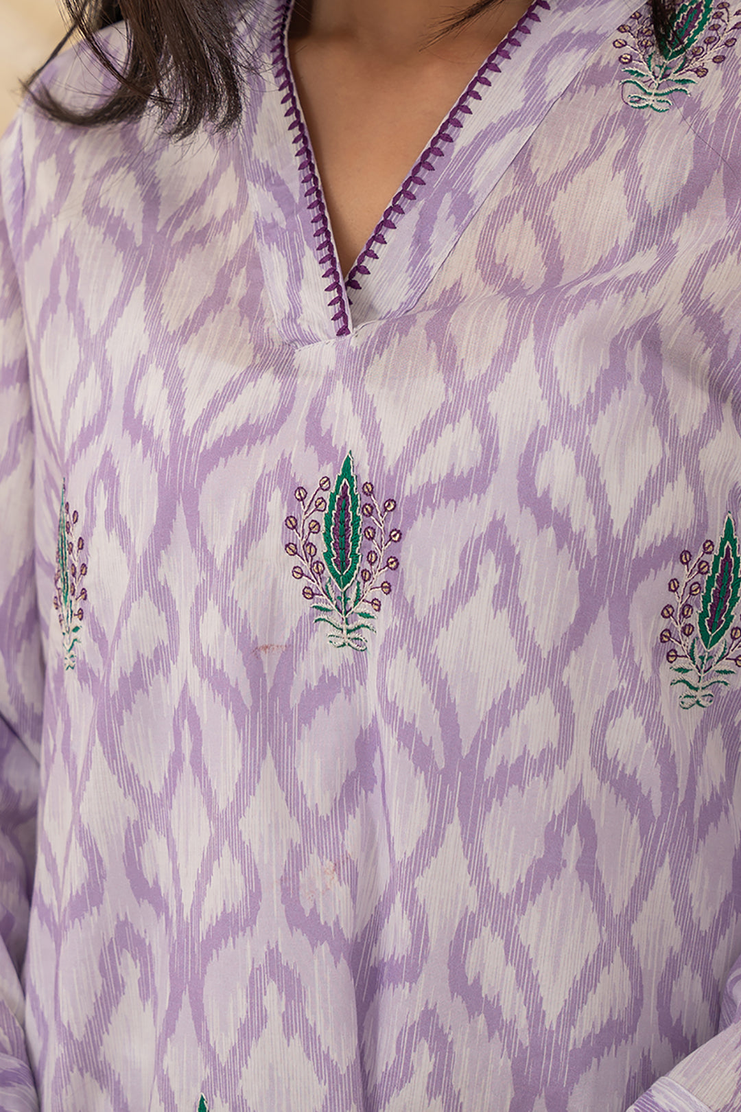 Embroidered Kurta - 1671