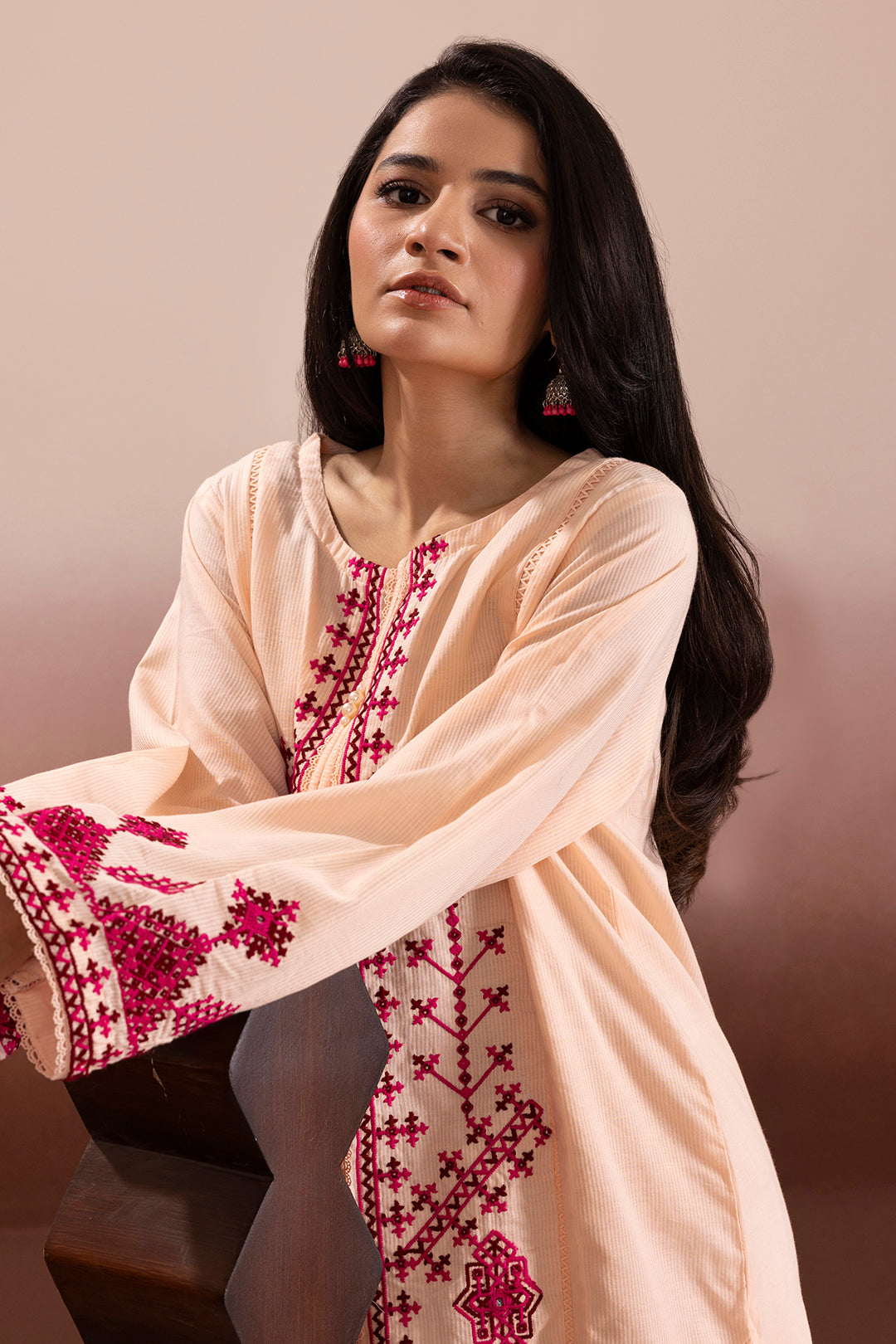 Embroidered Kurta - 1859