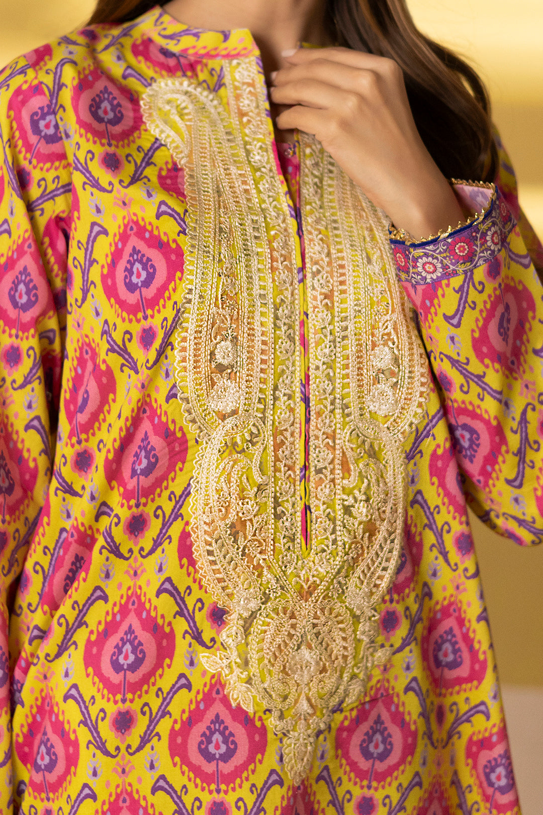 Embroidered Kurta - 2044