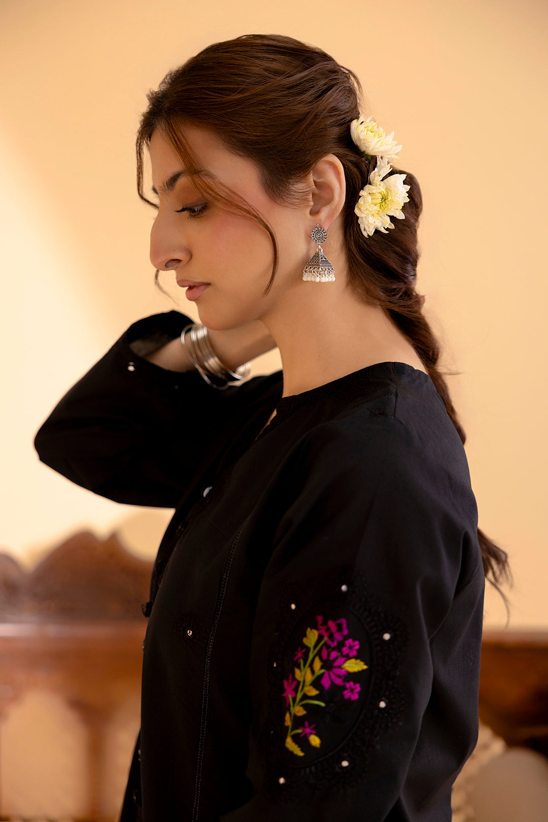 Embroidered Kurta - 2057